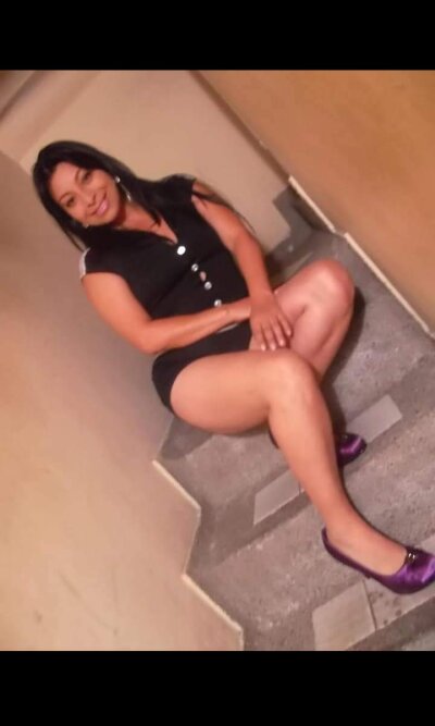 yurixa_latina 🧔 live nude stream