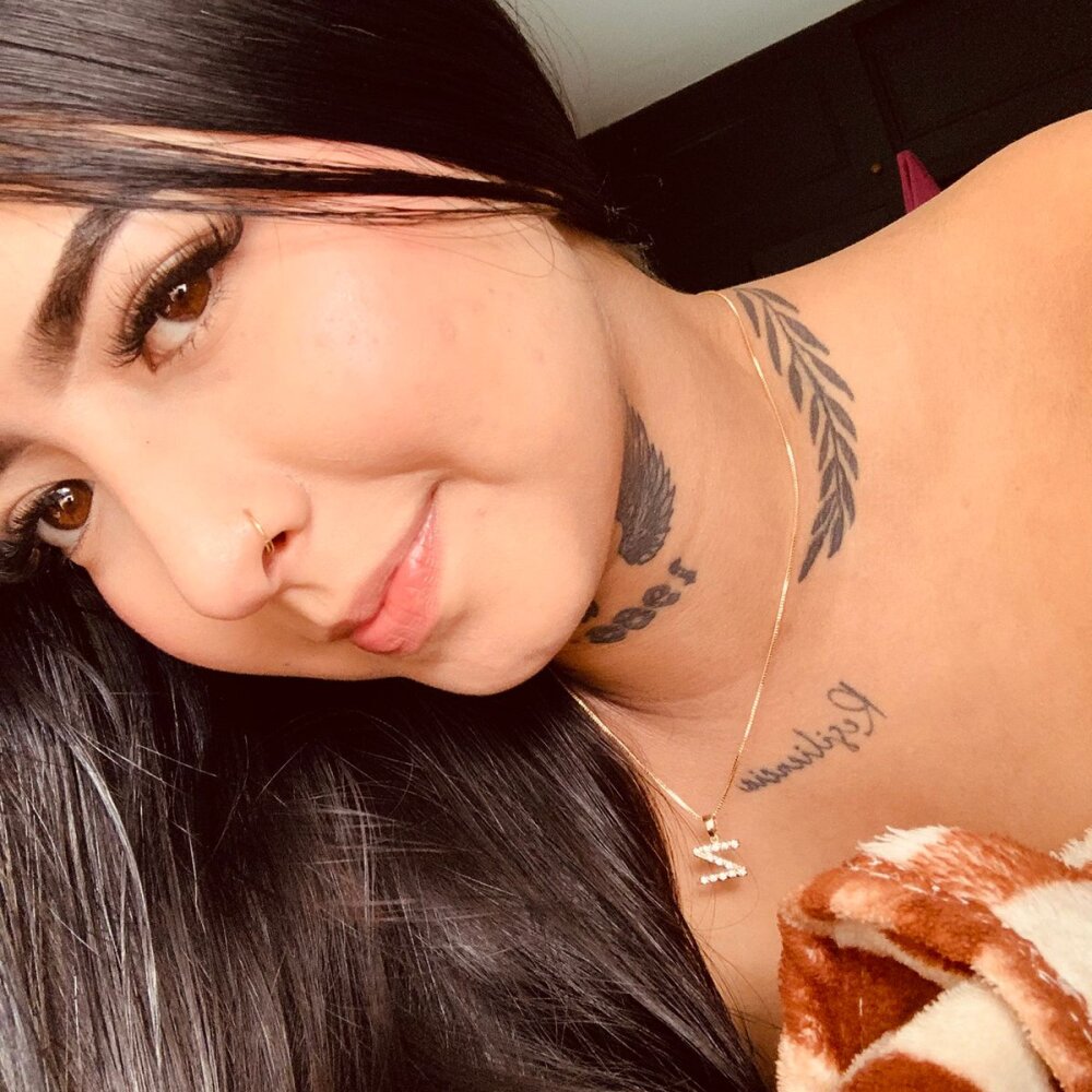 xxx-topcamgirls.com amycastillo_ livesex profile in ask-about-it-at-pm-15-tk cams