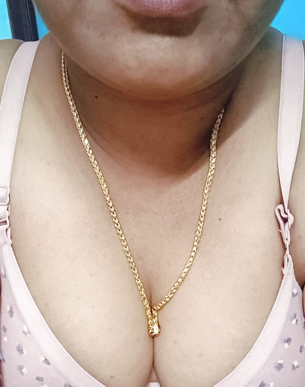 rasiya1431 live cam model at StripChat
