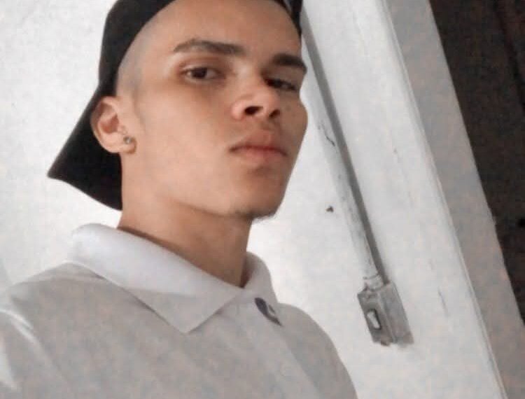 WhiDick-'s Offline XXX Chat