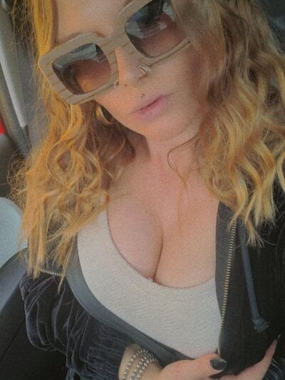 Antoniacanny - blondes creampie