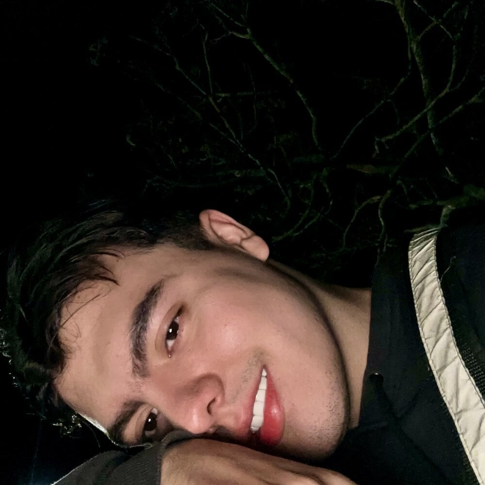 Valentino_sanss profile