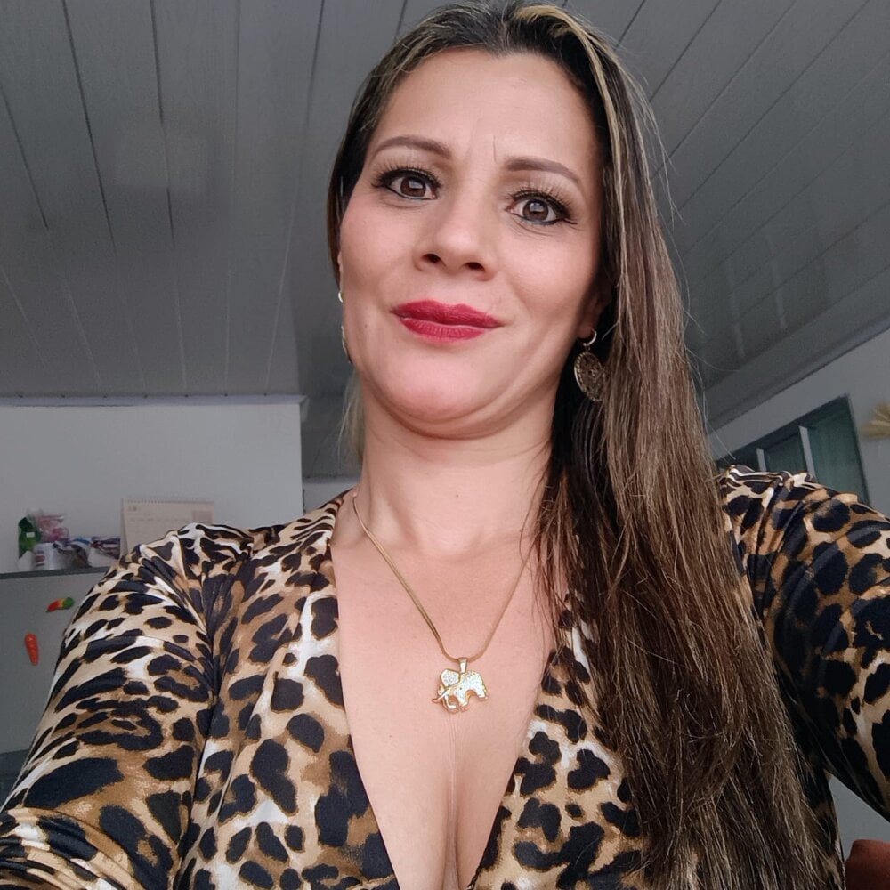 stripchat scarlett__m webcam profile pic via livestrip-joy.com