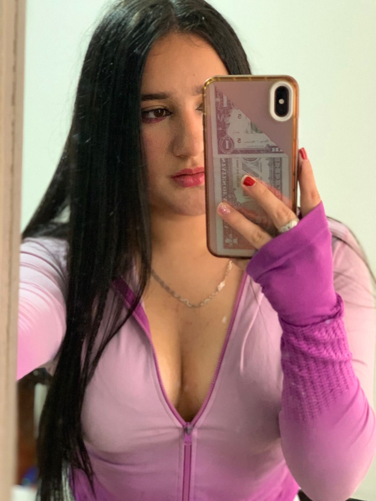 Alison-Hot-