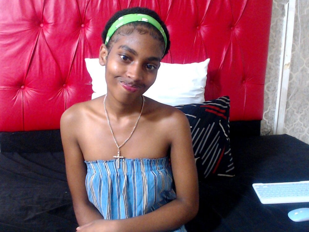 stripchat nickycanoonx25 webcam profile pic via glamcambabes.com