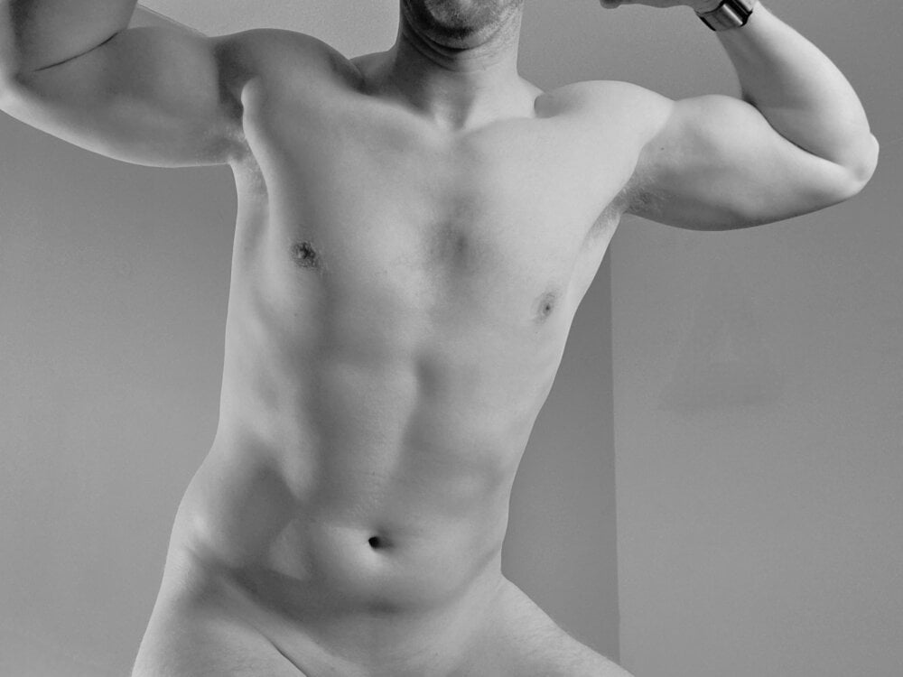 Capitan_at_work_96's Offline XXX Chat