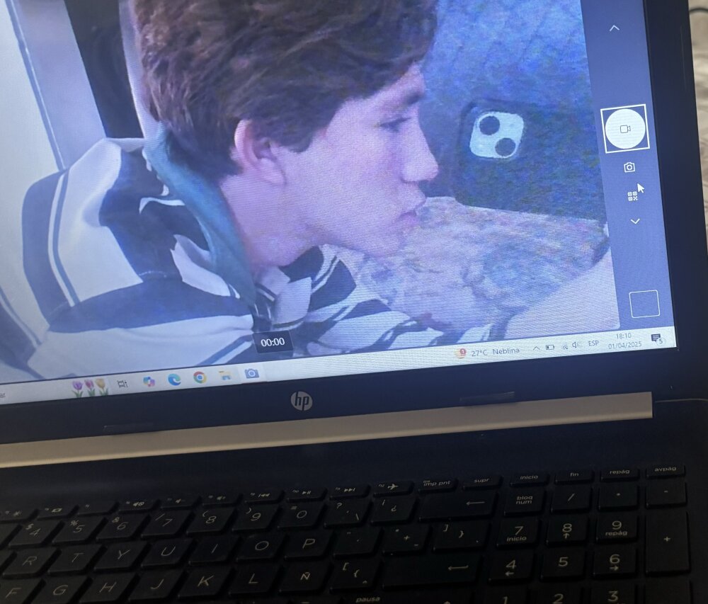 iSexy_hot's Offline XXX Chat