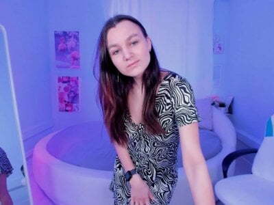 Mira_Rakas Live Cam and Profile on UnifiedCams