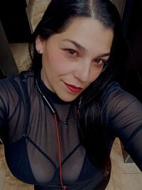 marcela_stg's Offline Chat Room