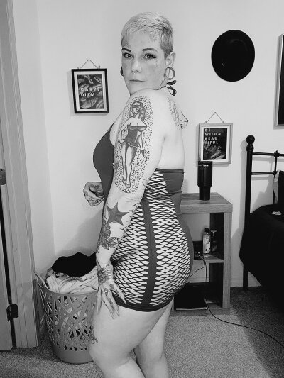 VeannaLee