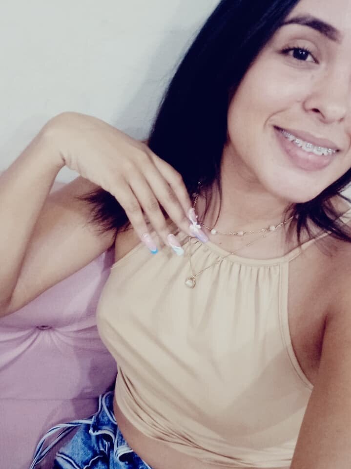 smallkarlakarla from stripchat