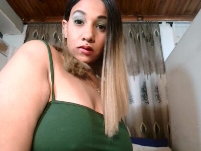 Indian_candyXX Female Bestyoung Cam Striptease