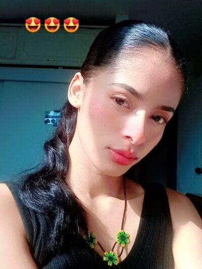azaharahall from stripchat