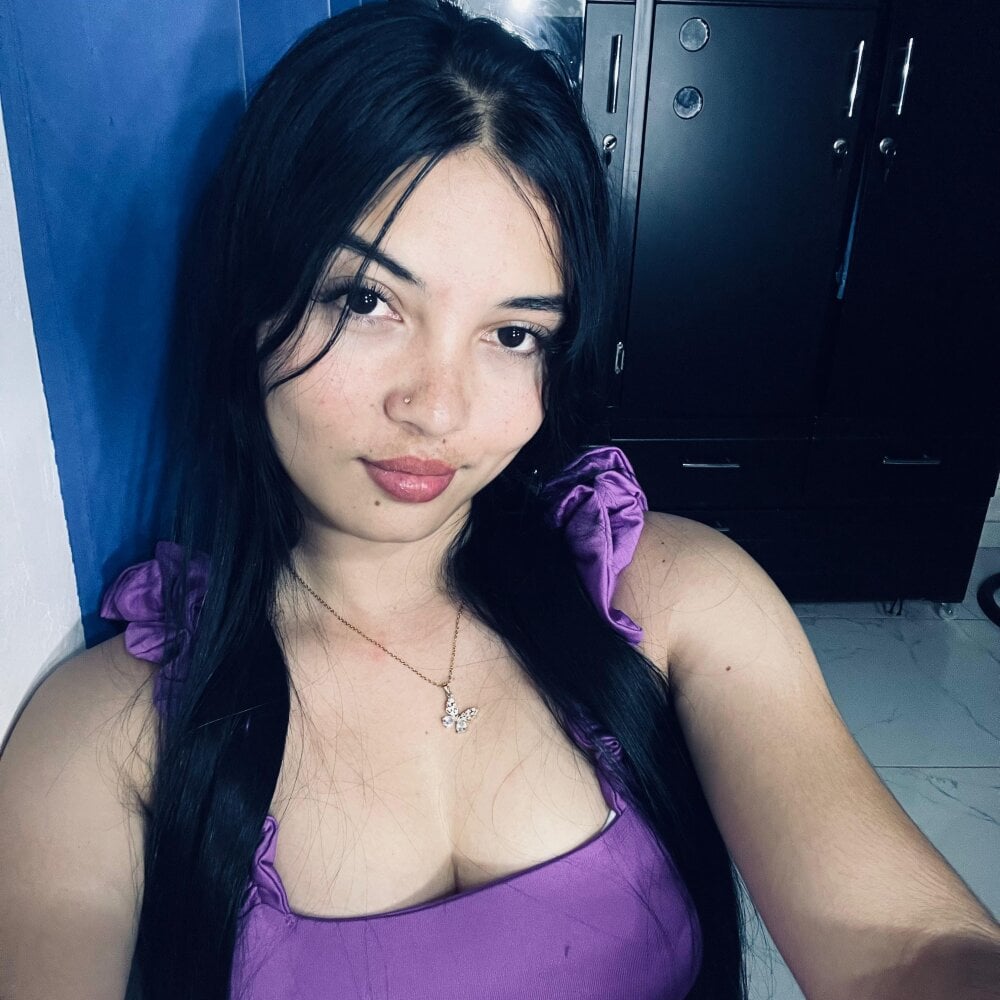 celeste_veryhot profile