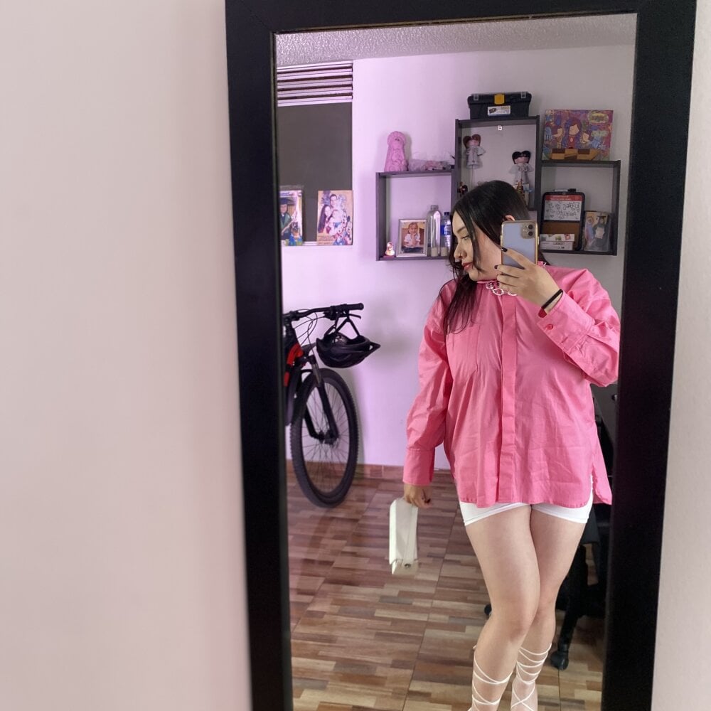 Live sex webcam photo for valery_mora #289984700