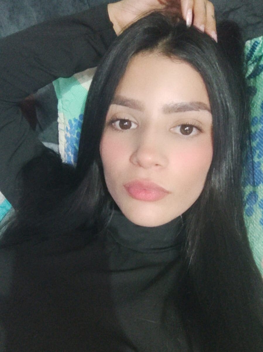 Hannaa233's Offline XXX Chat