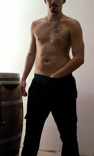 EXEdenieve Male Uncut Online Webcam Nude