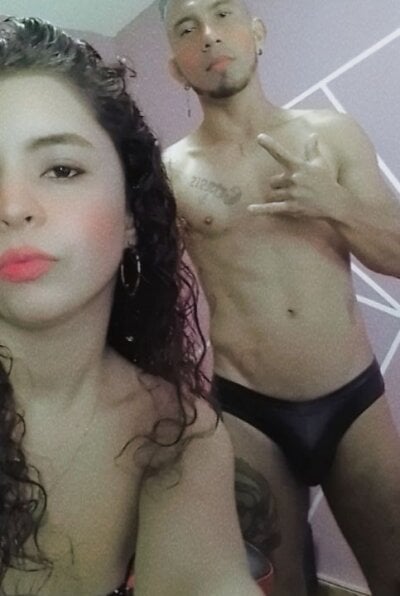 JadeAndSebasKaen 🍗 naked cam