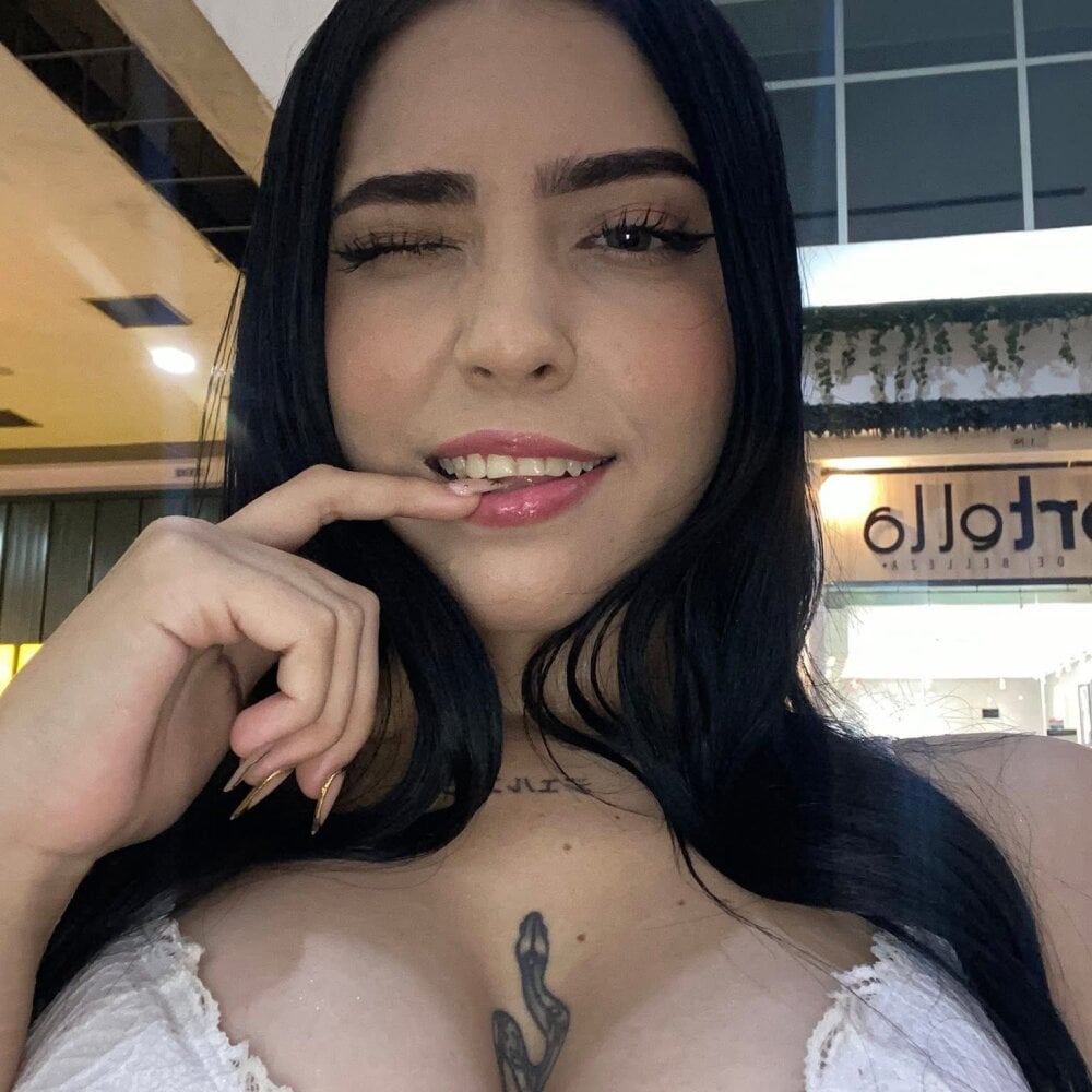 sophiee_leee from stripchat