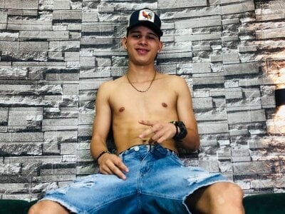 TylerxHuge - Stripchat Cam2cam Dildo Eroticdance Boy 