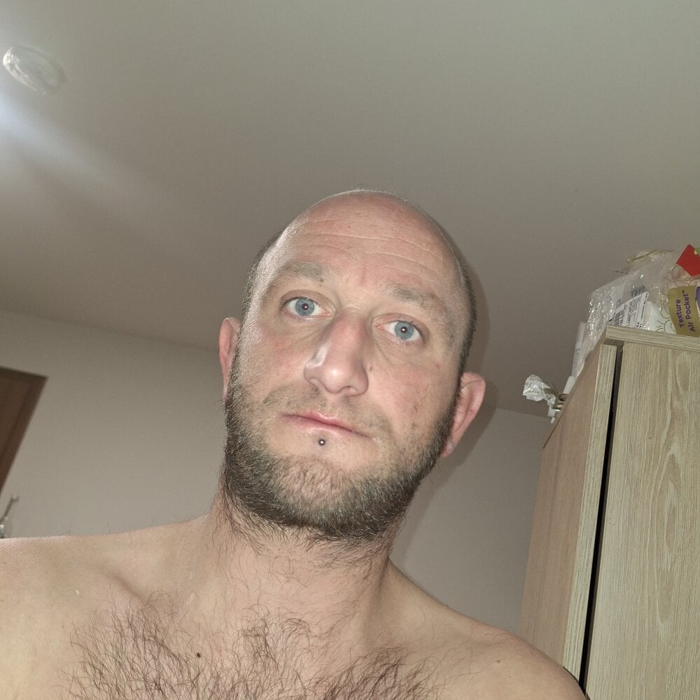 ultimo9091's Offline XXX Chat