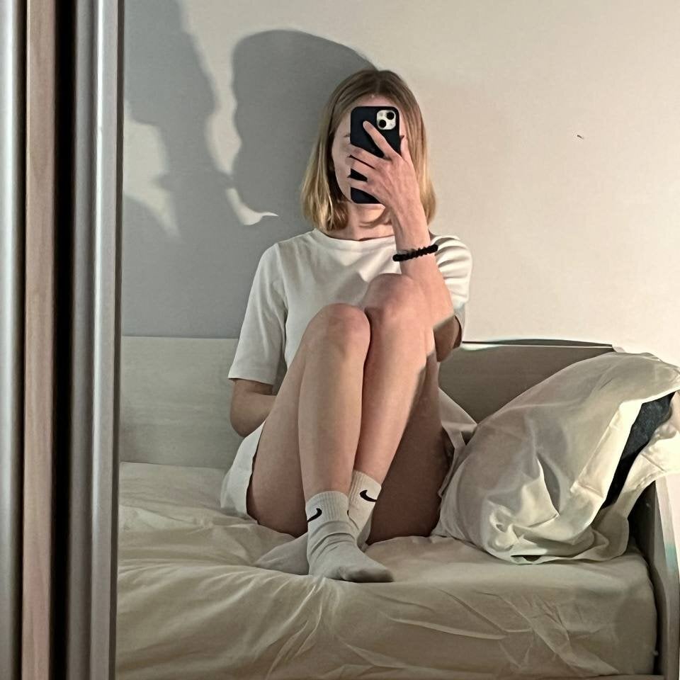 MonaDenley's Offline XXX Chat