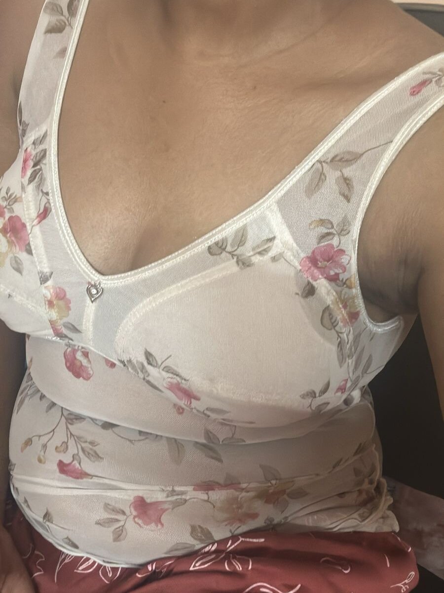 Kareena_80 ♓ live nude webcam