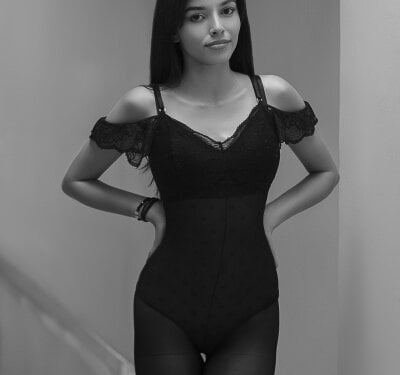 April_exposito - brunettes