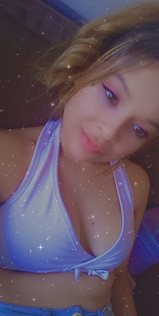 lunaa_kisses