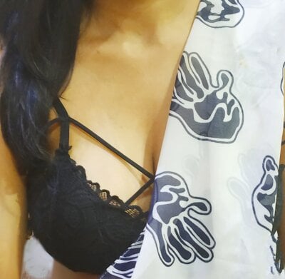 xxSexyVarsha on StripChat