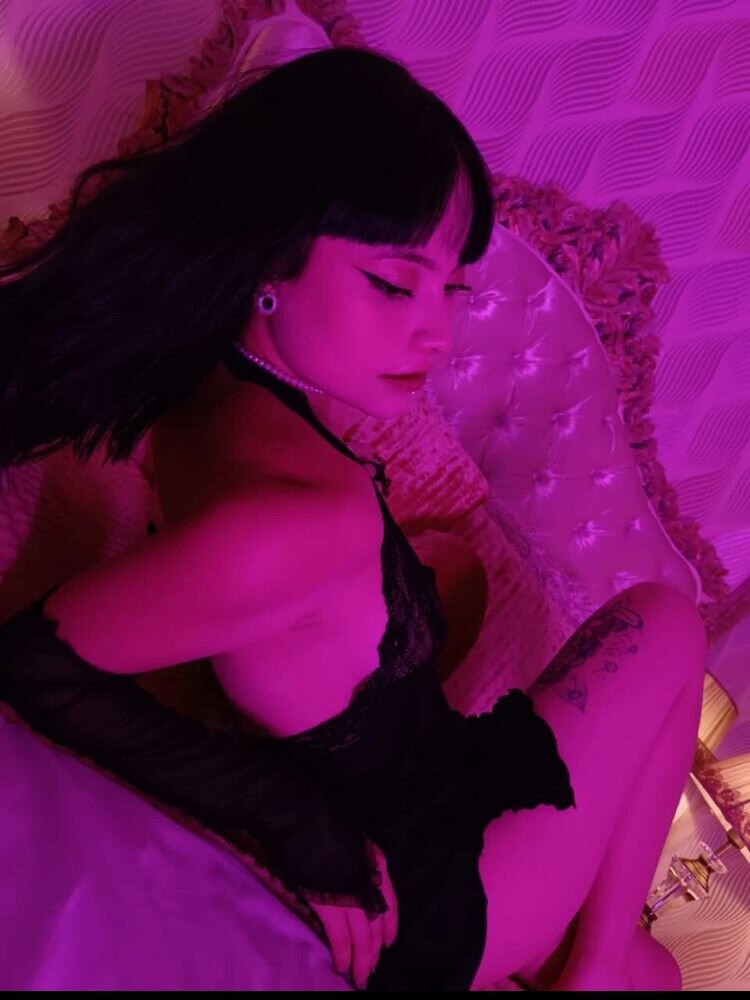 Emily_glow