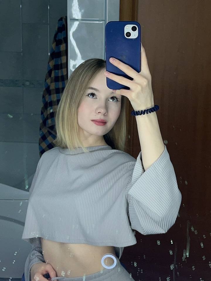 amateursex-livecam.com ellanhanville livesex profile in in-the-world-of-pleasures cams