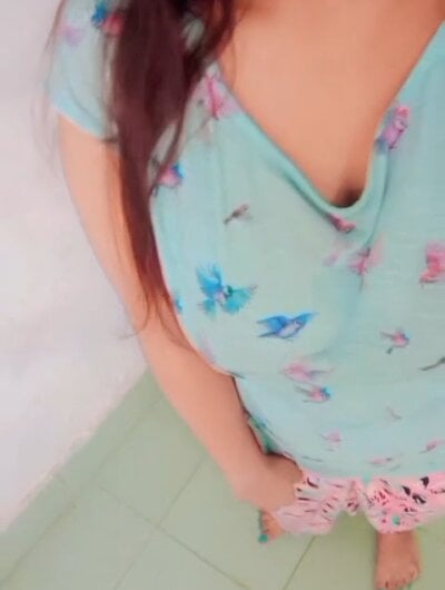 NIDAHH Female Affordablecam2cam Adult Webcam