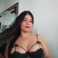Sofia_Lans69's Offline Chat Room