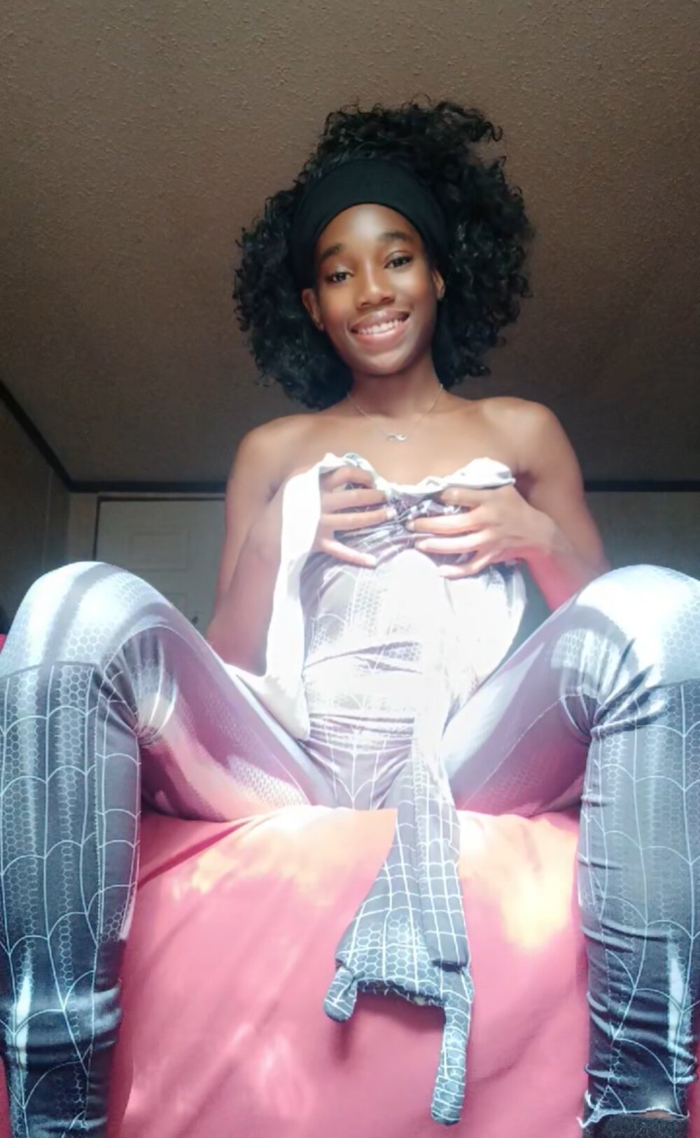 iluvcams.com enchantressz livesex profile in 15383604 cams