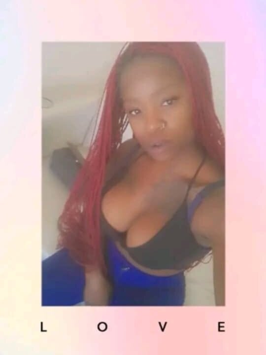 black-goddess18 from stripchat