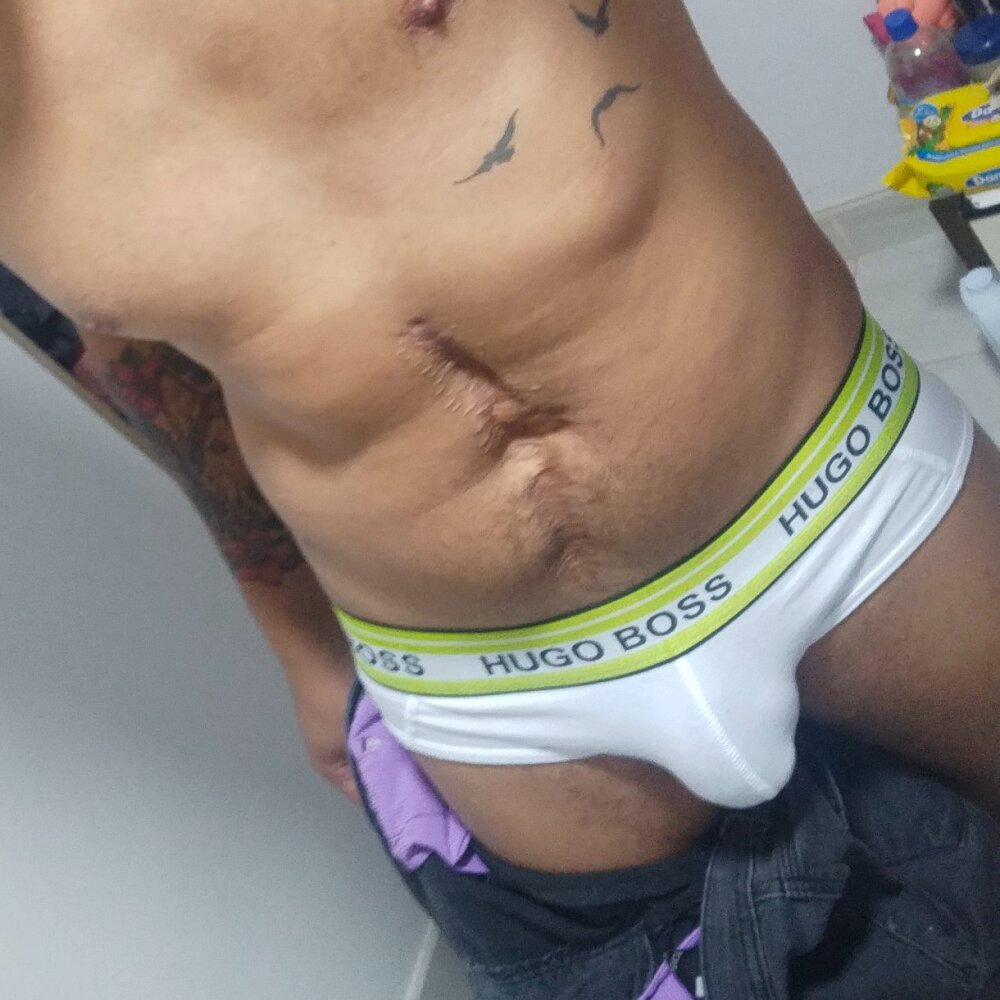 bigmorelatin from stripchat