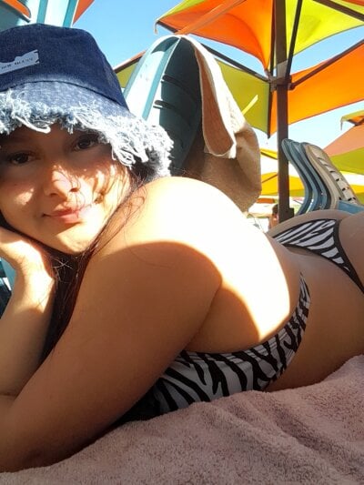 Jessi_Lov18 Female Smallaudience Live Cam Chat