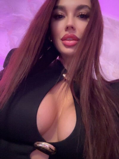 Emma_Catt on StripChat