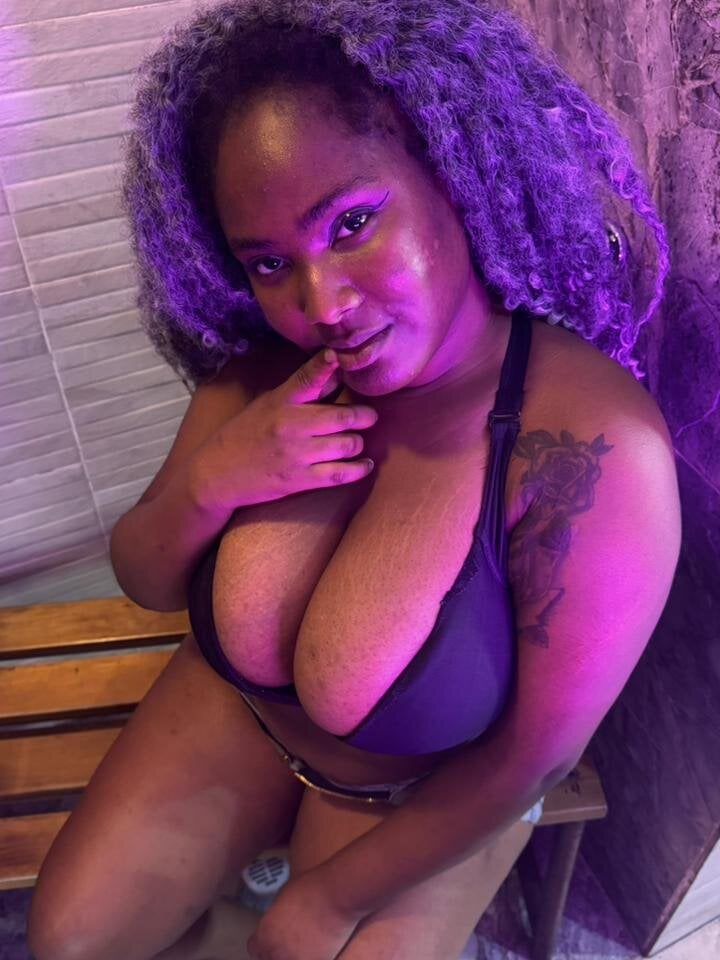 glamcambabes.com briankali livesex profile in latino cams