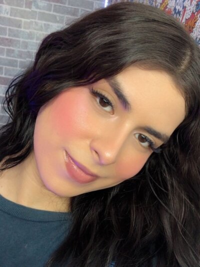 AriSweetener private show