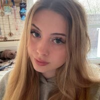 Emma_little0's Offline XXX Chat