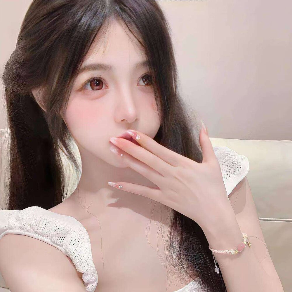 Live sex webcam photo for Aixing510 #291149894