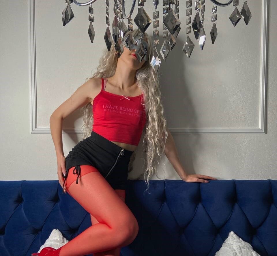 cheapadultsexcams.com vanillakelly livesex profile in blond-hair cams