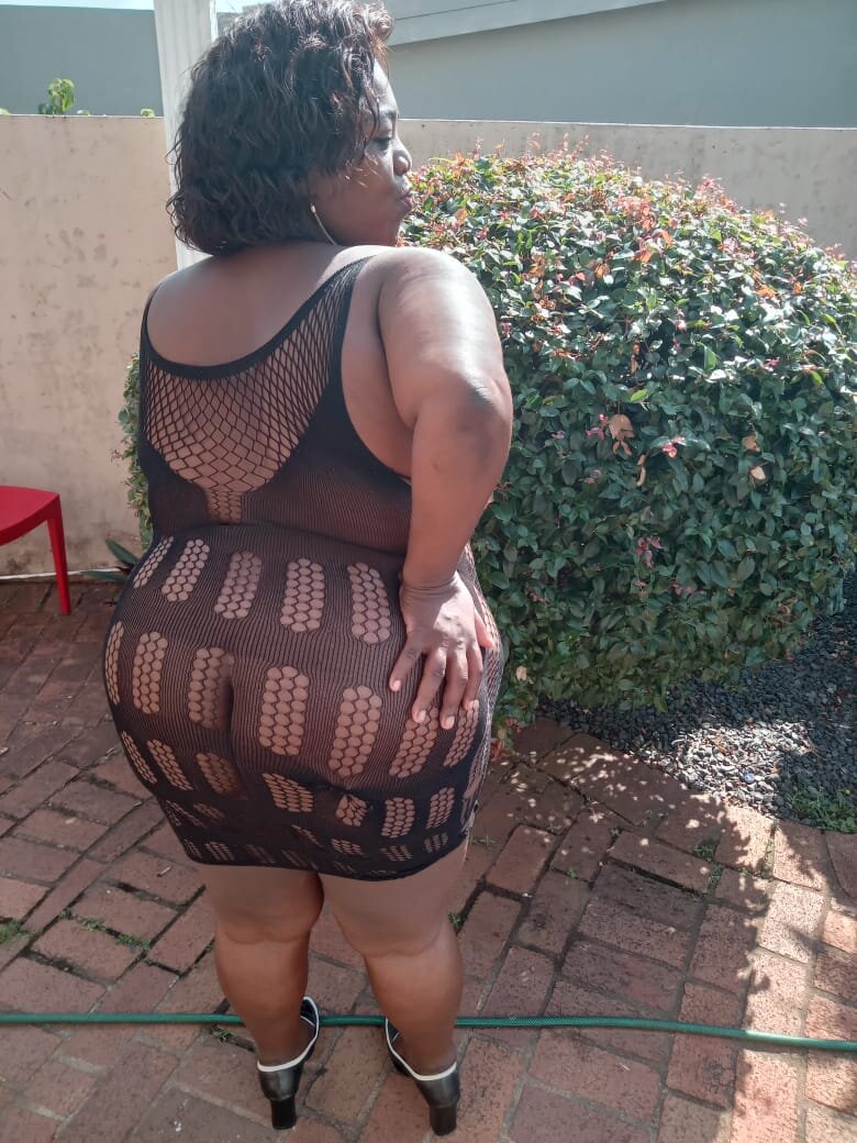 SexyBustyWendy