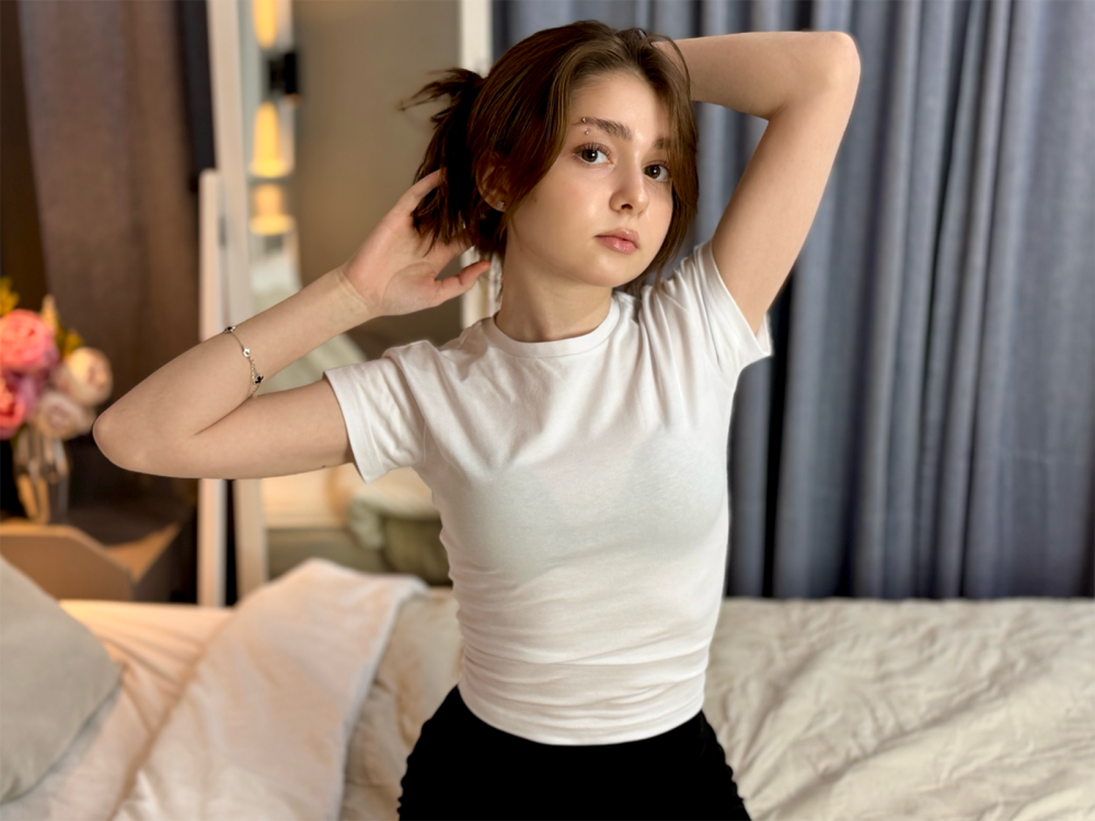 livesexasiancams.com nataliecroft livesex profile in probably next door cams