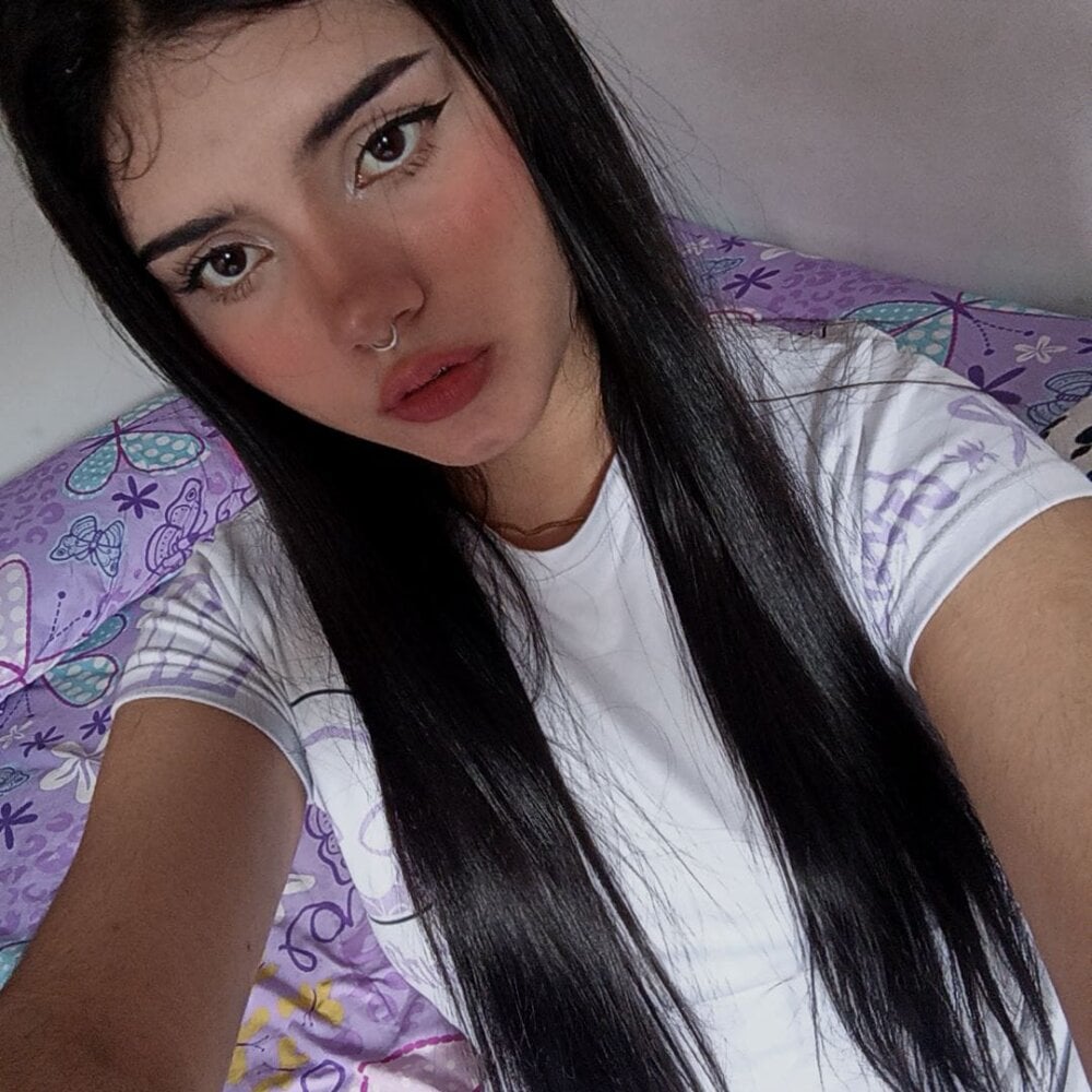 emma_yui19 from stripchat