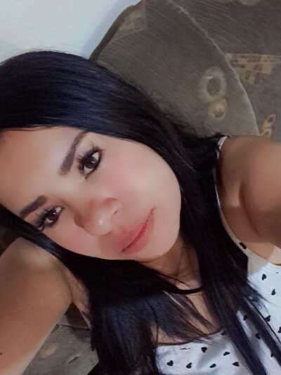 carolinebrown_art 🚞 free naked cam