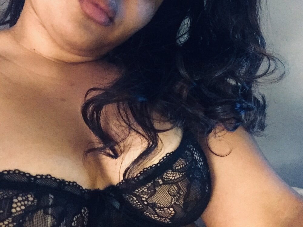 caramelolivia profile
