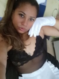 skarlet24's Offline XXX Chat